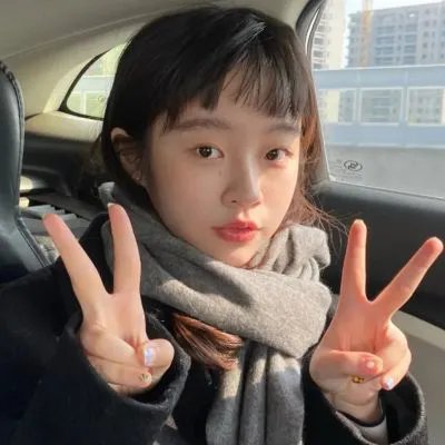 决不低头海报