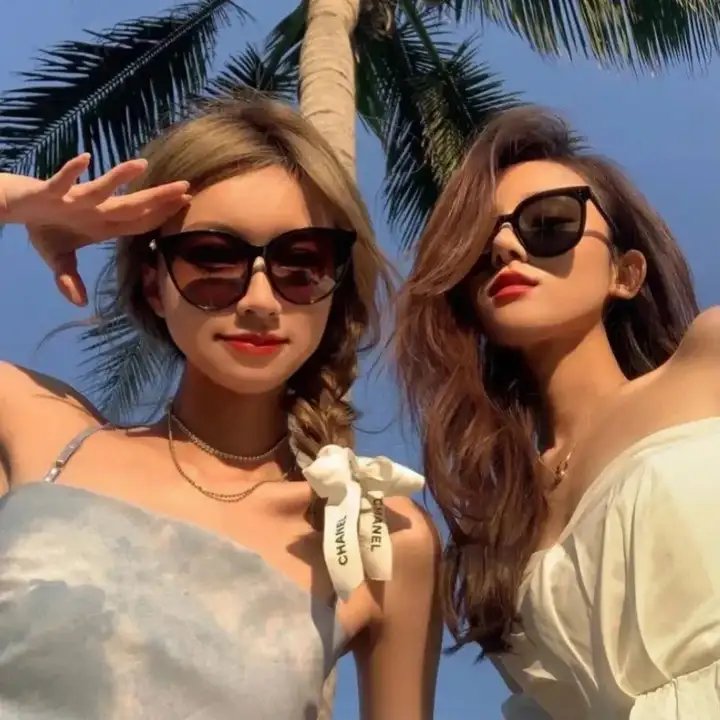 四千金粤语海报