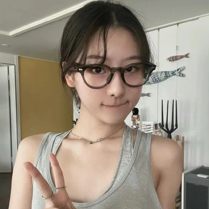 莫茜海报